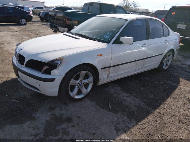 2005 Bmw 325i მანქანა იყიდება აუქციონზე, vin: WBAET37425NJ85635, აუქციონის ნომერი: 44328704