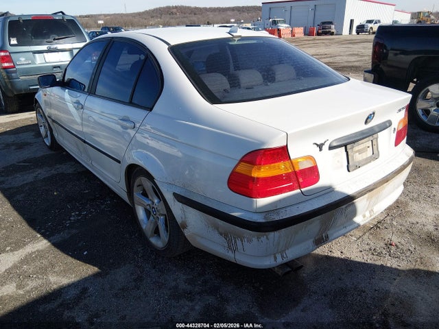 2005 Bmw 325i მანქანა იყიდება აუქციონზე, vin: WBAET37425NJ85635, აუქციონის ნომერი: 44328704