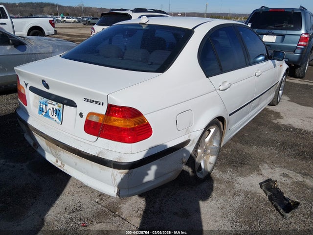 2005 Bmw 325i მანქანა იყიდება აუქციონზე, vin: WBAET37425NJ85635, აუქციონის ნომერი: 44328704