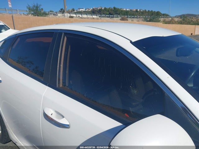 5XXGT4L35GG009014 KIA Optima Lx