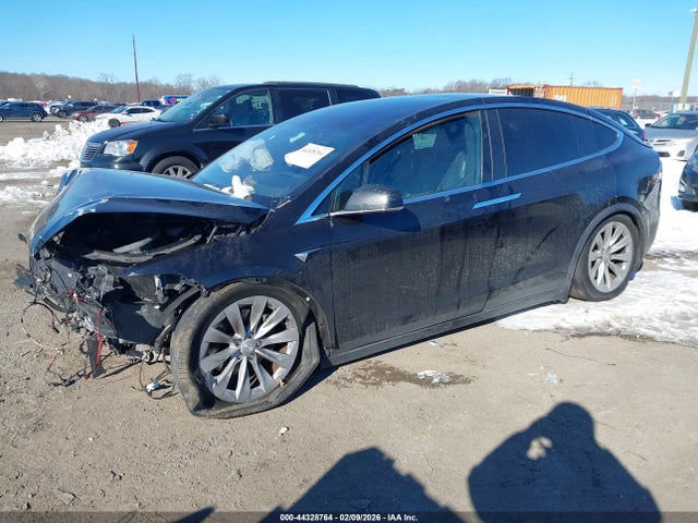 2016 TESLA MODEL X 5YJXCDE20GF034085 Photo 1