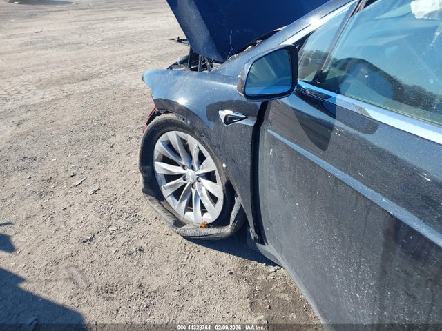 2016 TESLA MODEL X 5YJXCDE20GF034085 Photo 5