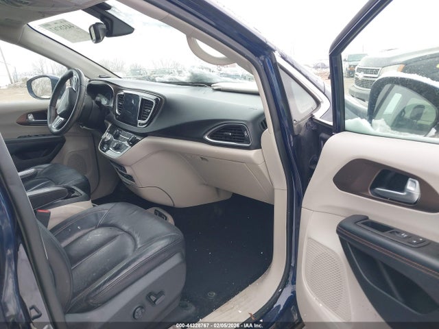 2017 CHRYSLER PACIFICA 2C4RC1EG1HR811351 Photo 4