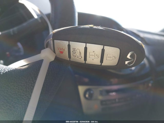 44328786 :رقم المزاد ، 5N1AL0MM7DC332915 vin ، 2013 Infiniti Jx35 مزاد بيع