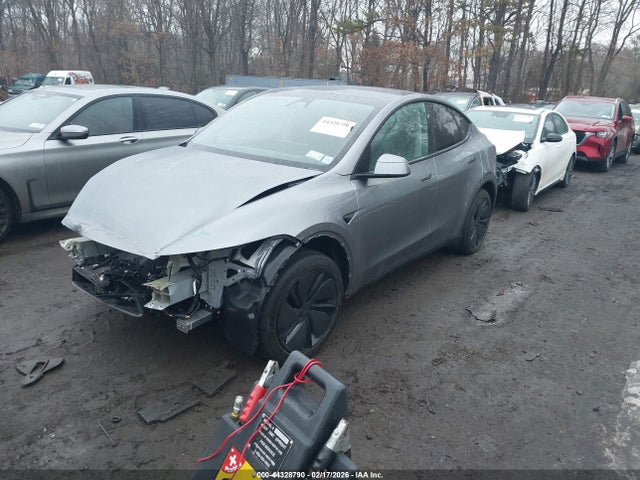 2026 TESLA MODEL Y 7SAYGDED2TF433264 Photo 1
