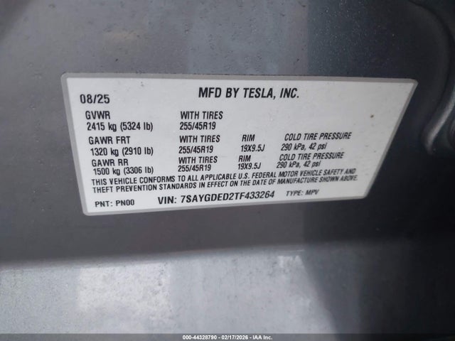 2026 TESLA MODEL Y 7SAYGDED2TF433264 Photo 8