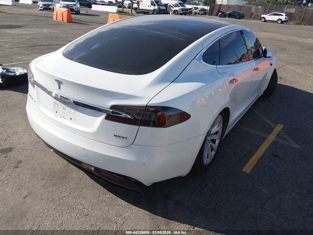 2018 Tesla Model S მანქანა იყიდება აუქციონზე, vin: 5YJSA1E20JF247866, აუქციონის ნომერი: 44328809