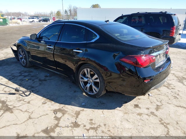 JN1BY1AP6KM505512 Infiniti Q70 3.7 Luxe