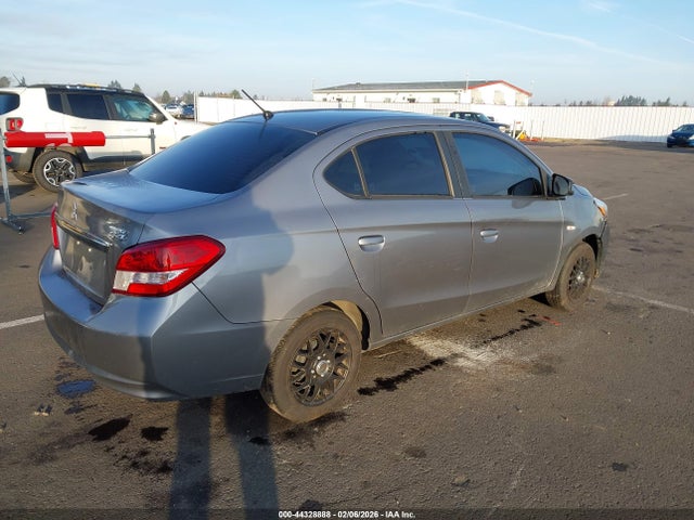 2017 MITSUBISHI MIRAGE G4 ML32F3FJ4HH004271 Photo 3
