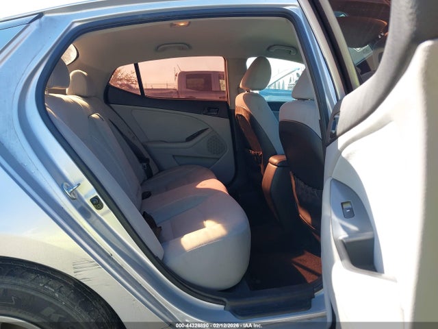 KIA Optima Lx 2015 5XXGM4A72FG430965 Image 8