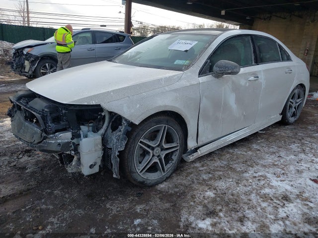 44328894 :رقم المزاد ، W1K3G4FBXNJ341597 vin ، 2022 Mercedes-benz A 220 4matic مزاد بيع