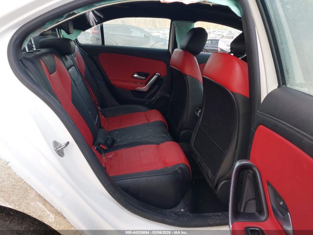 44328894 :رقم المزاد ، W1K3G4FBXNJ341597 vin ، 2022 Mercedes-benz A 220 4matic مزاد بيع