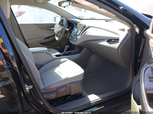 1G1ZB5ST0LF014321 Chevrolet Malibu Fwd Ls