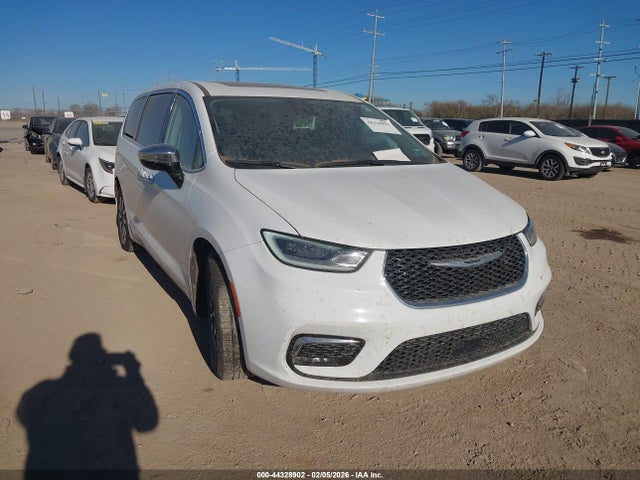 2023 CHRYSLER PACIFICA HYBRID 2C4RC1S71PR626431