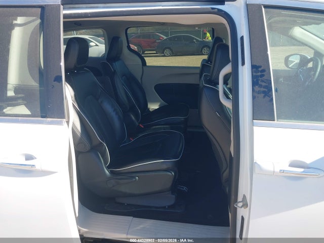 2023 CHRYSLER PACIFICA HYBRID 2C4RC1S71PR626431 Photo 7