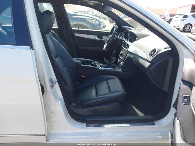 Aukcja sprzedaży 2012 Mercedes-benz C 250 Sport, vin: WDDGF4HB2CR207893, numer aukcji: 44328917