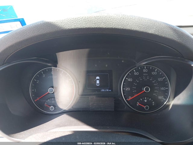 Продажа на аукционе авто 2017 Kia Optima Lx, vin: 5XXGT4L38HG160432, номер лота: 44328924