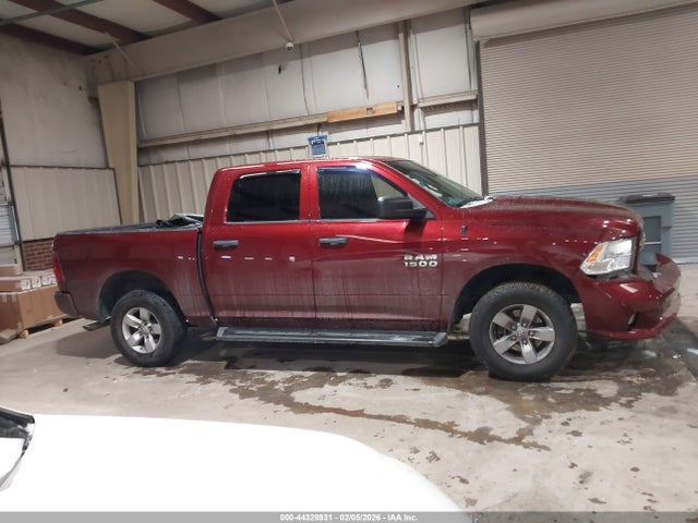 2017 Ram 1500 Express  4x4 5'7 Box მანქანა იყიდება აუქციონზე, vin: 1C6RR7KG3HS673999, აუქციონის ნომერი: 44328931