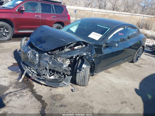 5YJ3E1EB5KF392721 Tesla Model 3 Long Range/performance