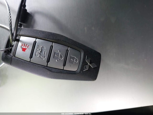 2024 MITSUBISHI OUTLANDER JA4J4VA84RZ081744 Photo 10