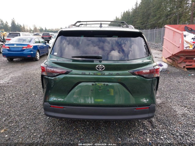 Toyota SIENNA XLE 2026 5TDYSKFC5TS228314 Image 17