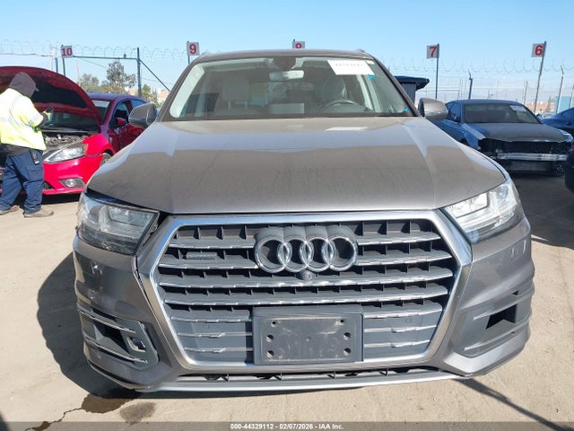 WA1VAAF70HD008675 Audi Q7 3.0t Premium