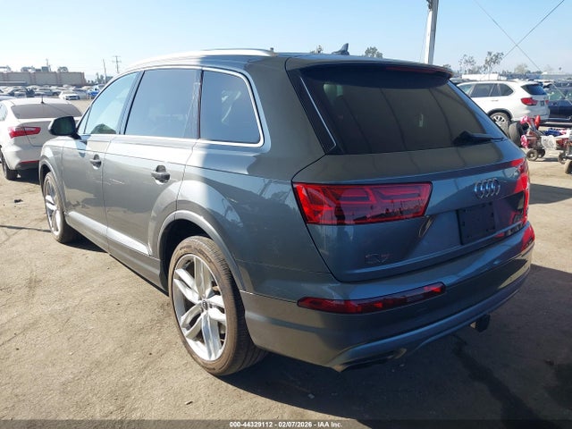 2017 AUDI Q7 WA1VAAF70HD008675 Photo 2
