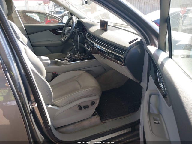 2017 AUDI Q7 WA1VAAF70HD008675 Photo 4