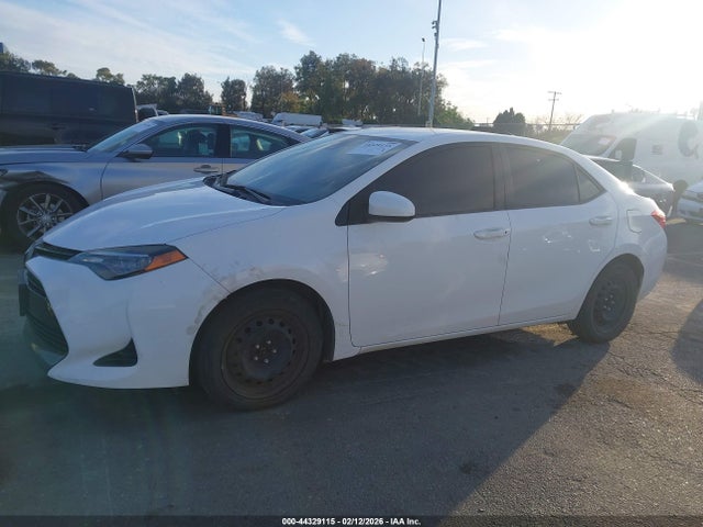 Toyota COROLLA LE 2018 2T1BURHE7JC012865 Image 14