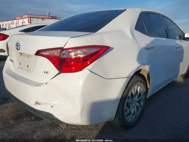 Toyota COROLLA LE 2018 2T1BURHE7JC012865 Image 6