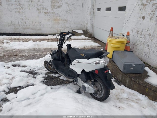 44329119 :رقم المزاد ، ZAPM578F794000635 vin ، 2009 Piaggio Fly 150 مزاد بيع