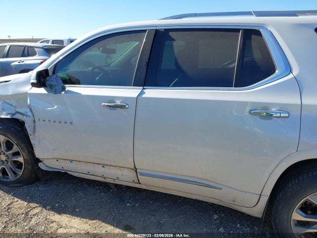 1GNERKKW1KJ221877 Chevrolet Traverse Premier