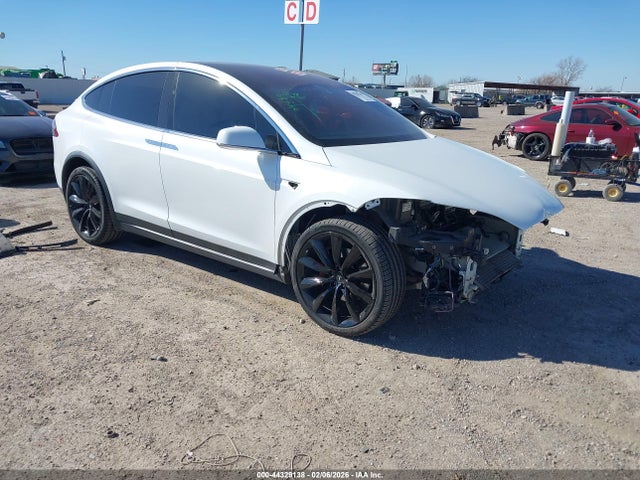 2020 TESLA MODEL X 5YJXCBE24LF231419