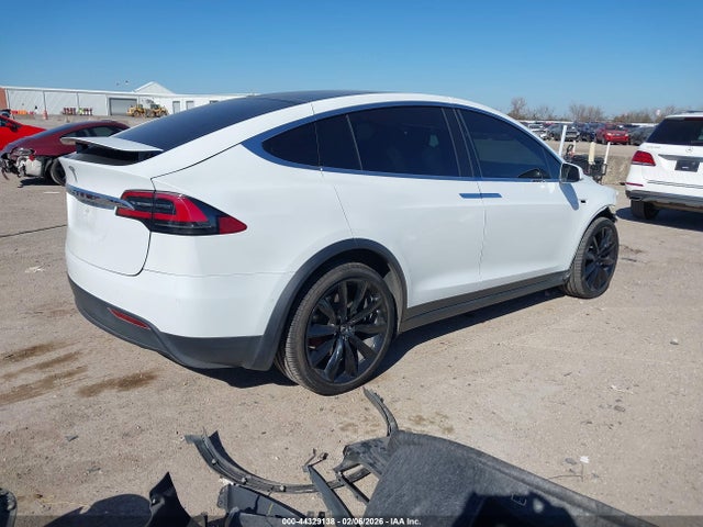 2020 TESLA MODEL X 5YJXCBE24LF231419 Photo 3