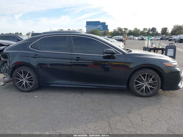 4T1T11AK8RU260504 Toyota CAMRY SE