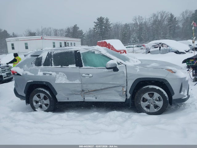 Toyota Rav4 Xle 2024 2T3P1RFV0RC484149 Image 14