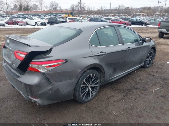 4T1B11HKXJU047723 Toyota CAMRY SE