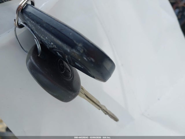 5TDKZ3DCXKS973584 Toyota Sienna Le 8 Passenger