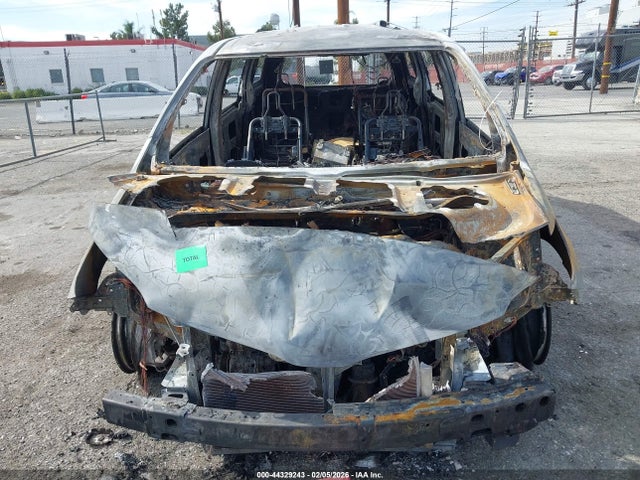 5TDKZ3DCXKS973584 Toyota Sienna Le 8 Passenger