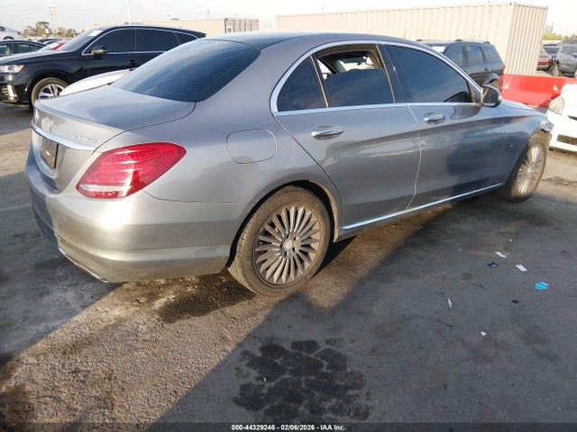 55SWF4KB1FU008292 Mercedes-Benz C 300 Luxury 4matic