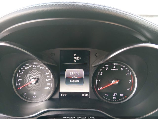 55SWF4KB1FU008292 Mercedes-Benz C 300 Luxury 4matic
