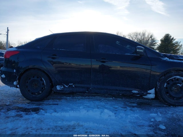 Ford FOCUS SE 2016 1FADP3F20GL228005 Image 14