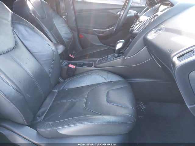 Ford FOCUS SE 2016 1FADP3F20GL228005 Image 5