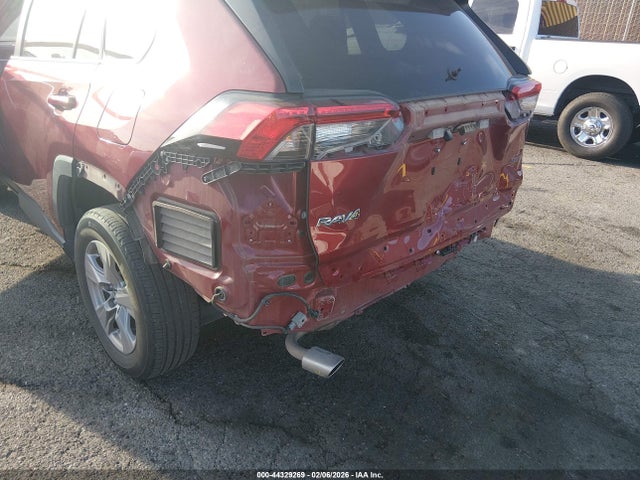 2T3W1RFV1NW196158 Toyota Rav4 Xle