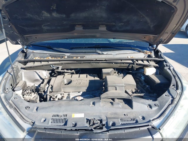 5TDZARFH1KS054557 Toyota Highlander Le