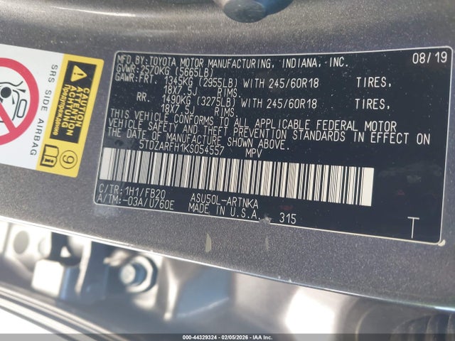 5TDZARFH1KS054557 Toyota Highlander Le
