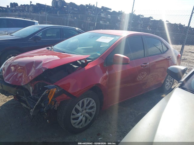 Toyota COROLLA LE 2018 5YFBURHE7JP759270 Image 15