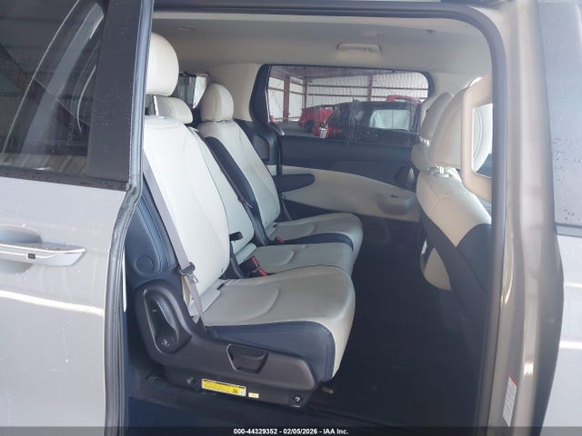 KNDNC5KA6S6033942 KIA Carnival Mpv Hybrid Ex