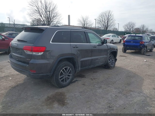 1C4RJFAG1KC609408 Jeep Grand Cherokee Laredo E 4x4