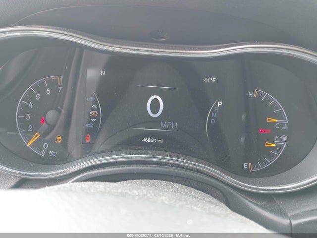 1C4RJFAG1KC609408 Jeep Grand Cherokee Laredo E 4x4